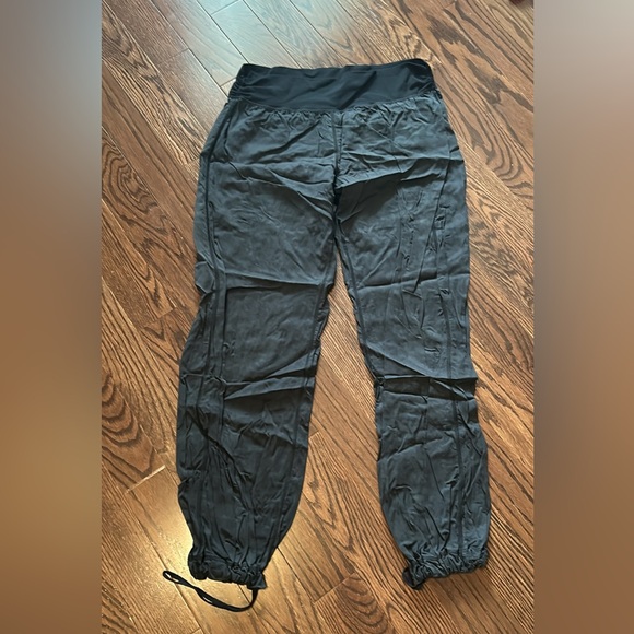 Lululemon Joggers - Picture 1 of 2